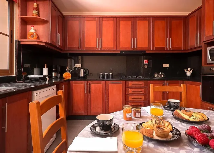 Villa King's House *